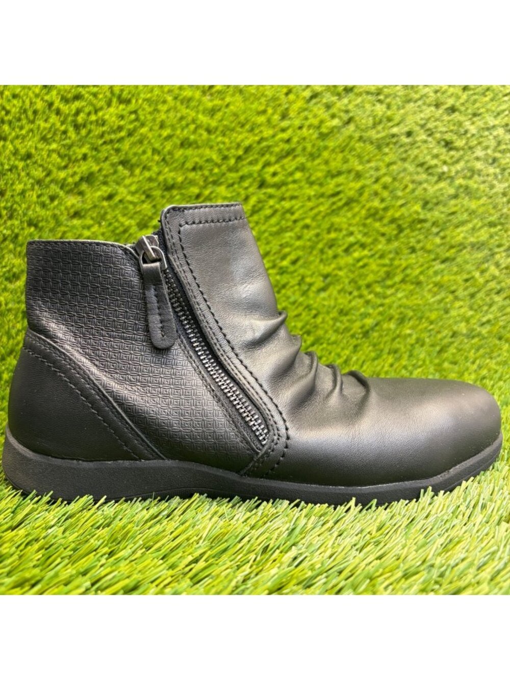 Rockport Daisey Womens Size 8 Black Leather Alloy Toe Safety Zipper Work Boots